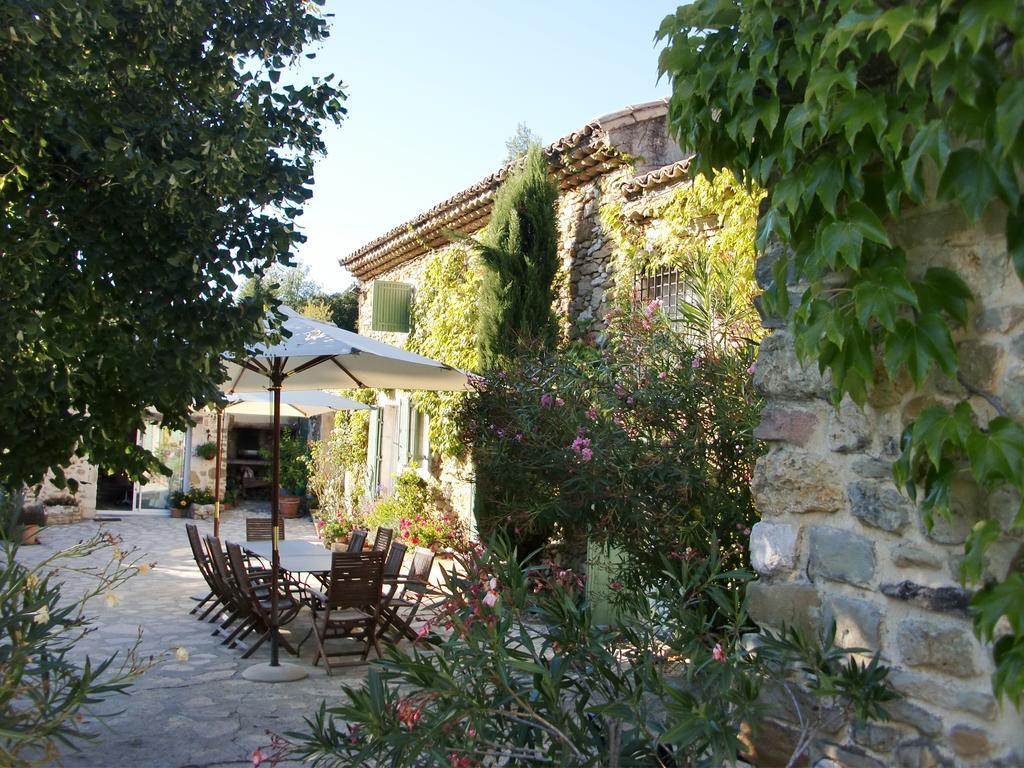 La Pacha Acomodação com café da manhã Saint-Montan Exterior foto